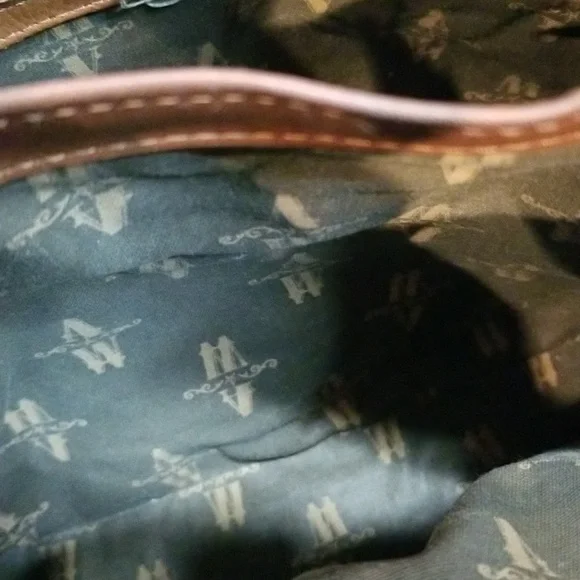 American West leather handbag. Bow front bag. - Picture 6 of 12